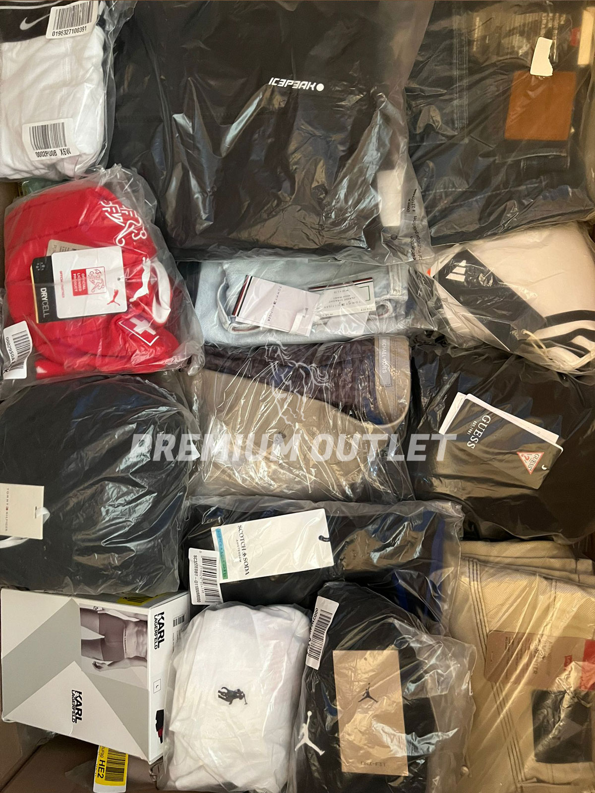 PremiumOutletOdziezB9