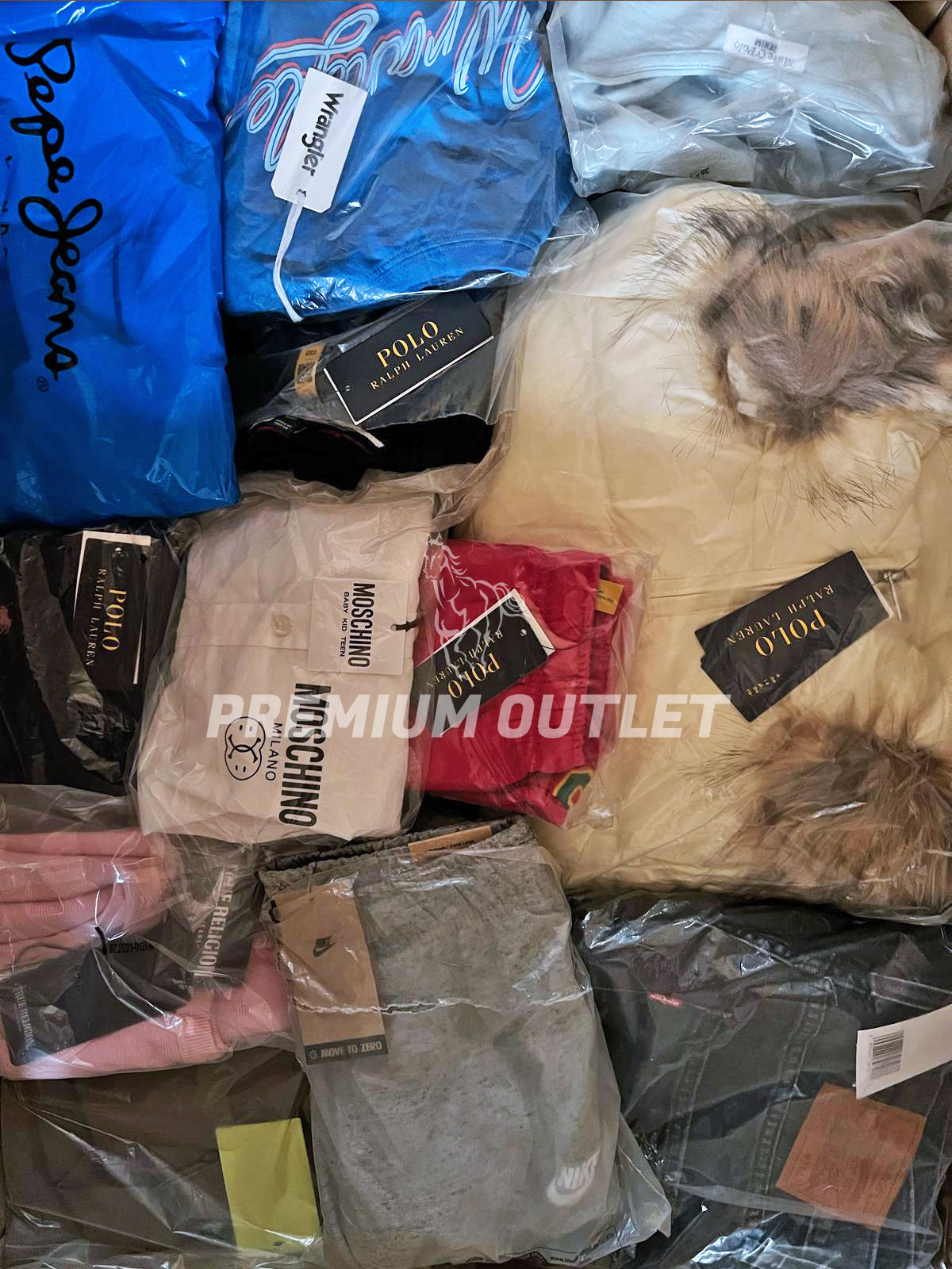 PremiumOutletOdziezC4